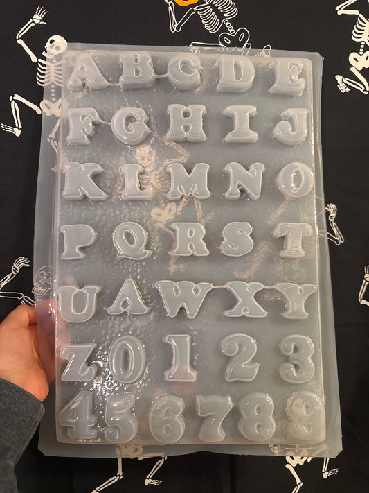 Alphabet mold, letter mold, molde acddarto