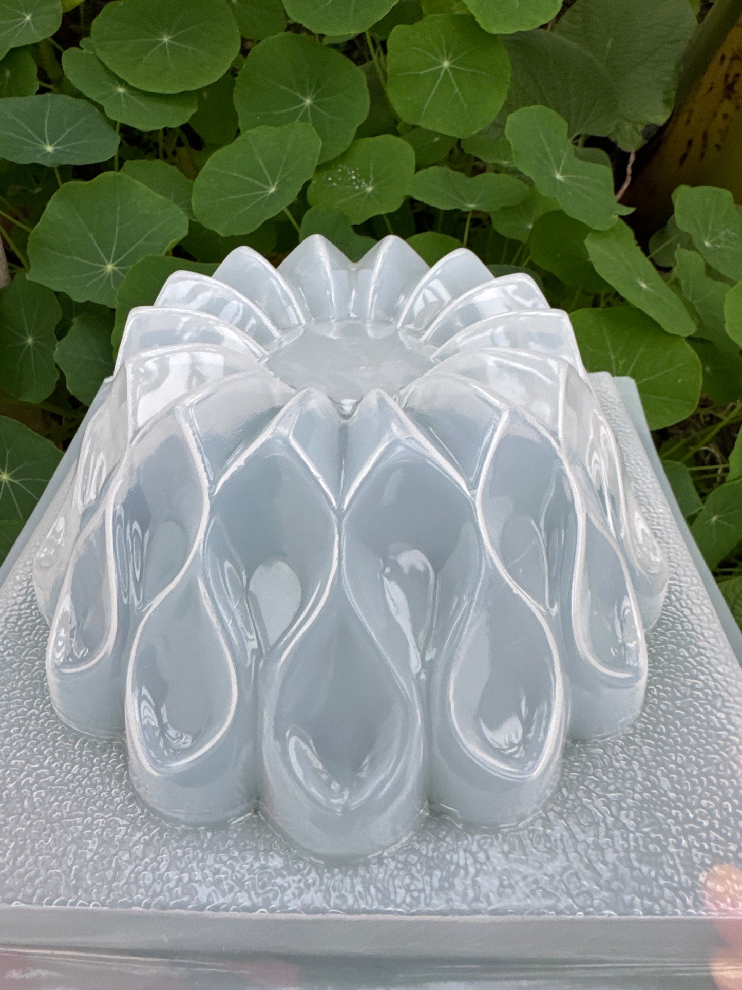 Round mold, gelatina molde, gelatina mold,  dessert table