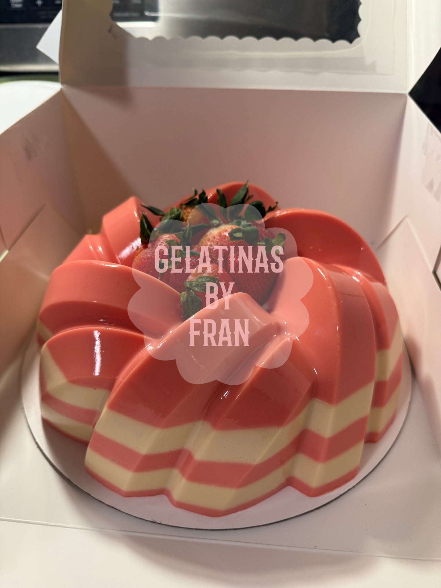 Round mold, gelatina molde, gelatina mold,  dessert table, trenzado